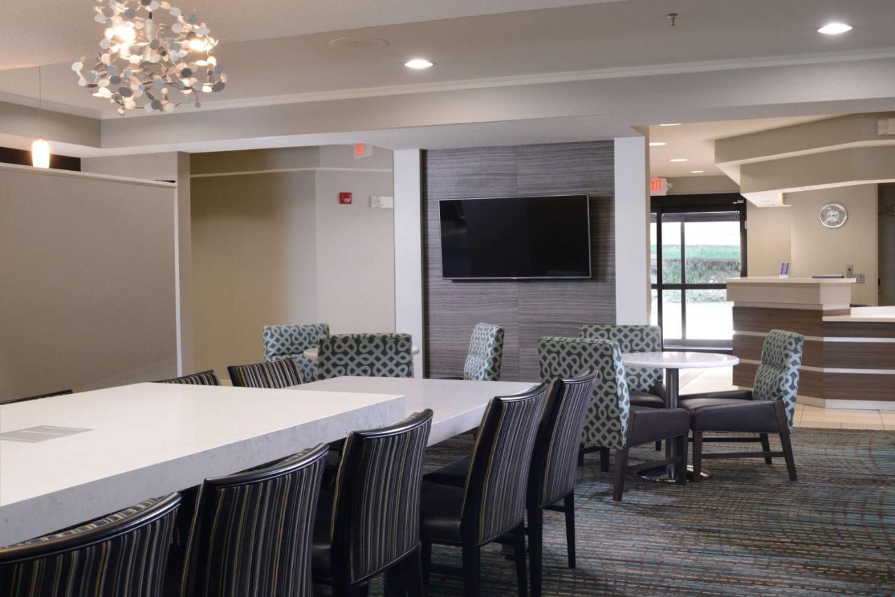 Sonesta Es Suites Dallas Central Expressway Bagian luar foto
