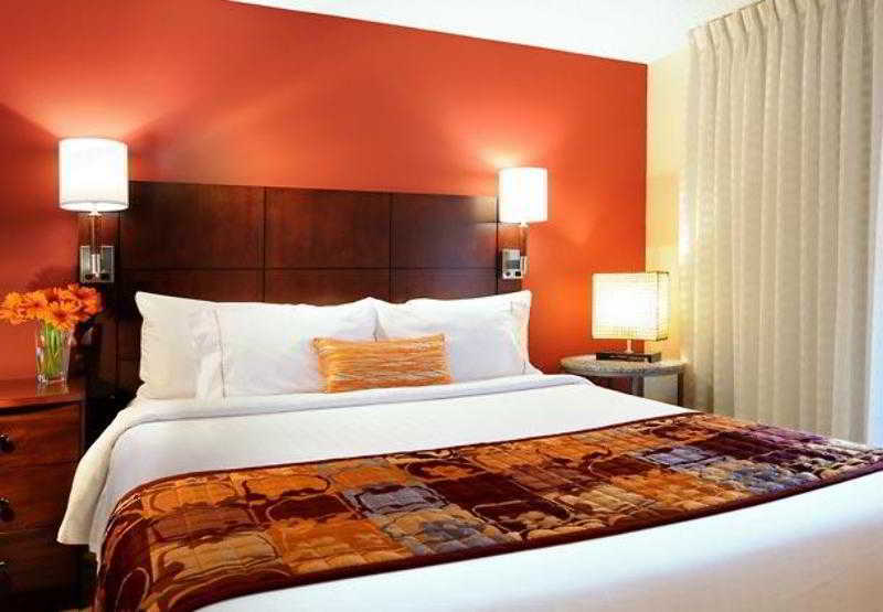 Sonesta Es Suites Dallas Central Expressway Bagian luar foto